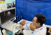 NGÀY ĐẦU TIÊN TRIỂN KHAI CHƯƠNG TRÌNH KHÁM SỨC KHỎE, PHÁT HIỆN SỚM BỆNH KHÔNG LÂY NHIỄM Ở NGƯỜI CAO TUỔI NĂM 2024 TRÊN ĐỊA BÀN QUẬN BÌNH THẠNH