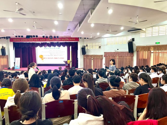 z5273180585325_773411c39f5fe13e75ea09e5b3a6601b (1)