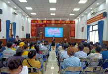 QUẬN 7: TỔ CHỨC TRUYỀN THÔNG CHĂM SÓC SỨC KHỎE SINH SẢN – KHHGĐ CHO NAM, NỮ CÔNG NHÂN LAO ĐỘNG