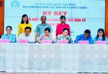 QUẬN TÂN BÌNH TỔ CHỨC HỘI NGHỊ HƯỞNG ỨNG NGÀY DÂN SỐ THẾ GIỚI 11/7; SƠ KẾT CÔNG TÁC DÂN SỐ 6 THÁNG ĐẦU NĂM 2024; TRIỂN KHAI CHIẾN DỊCH TRUYỀN THÔNG LỒNG GHÉP CUNG CẤP DỊCH VỤ NÂNG CAO CHẤT LƯỢNG DÂN SỐ TẠI VÙNG MỨC SINH THẤP VÀ TRUYỀN THÔNG NÂNG CAO CHẤT LƯỢNG DÂN SỐ