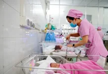 ĐỀ XUẤT BỎ QUY ĐỊNH KỶ LUẬT ĐẢNG VIÊN SINH CON THỨ BA