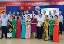 QUẬN 7 TỔ CHỨC RA MẮT CÂU LẠC BỘ “NGƯỜI CAO TUỔI GIÚP NGƯỜI CAO TUỔI” VÀ TỔ TÌNH NGUYỆN VIÊN “CHĂM SÓC SỨC KHỎE NGƯỜI CAO TUỔI” TẠI PHƯỜNG TÂN THUẬN ĐÔNG