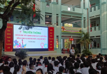 QUẬN 7 PHÒNG Y TẾ PHỐI HỢP PHÒNG GIÁO DỤC VÀ ĐÀO TẠO, TRUNG TÂM Y TẾ TỔ CHỨC TUYÊN TRUYỀN CHĂM SÓC SỨC KHỎE SINH SẢN VỊ THÀNH NIÊN, PHÒNG CHỐNG XÂM HẠI THÂN THỂ Ở TRẺ EM