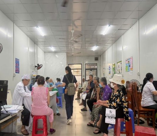 PHƯỜNG AN PHÚ TỔ CHỨC KHÁM SỨC KHỎE, PHÁT HIỆN SỚM BỆNH KHÔNG LÂY NHIỄM Ở NGƯỜI CAO TUỔI