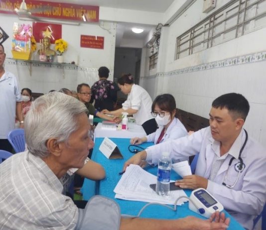 CÔNG TÁC THỰC HIỆN KHÁM SỨC KHỎE NGƯỜI CAO TUỔI TRÊN ĐỊA BÀN PHƯỜNG CHÁNH HƯNG