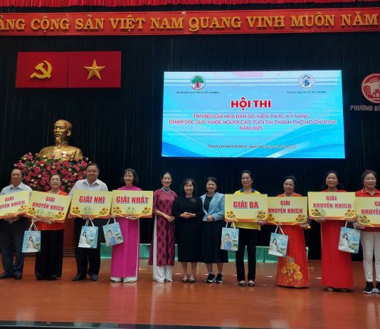 CHI CỤC DÂN SỐ PHỐI HỢP VỚI BAN ĐẠI DIỆN HỘI NGƯỜI CAO TUỔI TỔ CHỨC HỘI THI “TÌM HIỂU VỀ GIÀ HÓA DÂN SỐ, KIẾN THỨC, KỸ NĂNG CHĂM SÓC SỨC KHỎE NGƯỜI CAO TUỔI TẠI THÀNH PHỐ HỒ CHÍ MINH” NĂM 2025