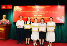 CHI BỘ CHI CỤC DÂN SỐ THÀNH PHỐ TỔ CHỨC KỶ NIỆM 96 NĂM NGÀY THÀNH LẬP ĐẢNG VÀ TỔNG KẾT CÔNG TÁC NĂM 2025