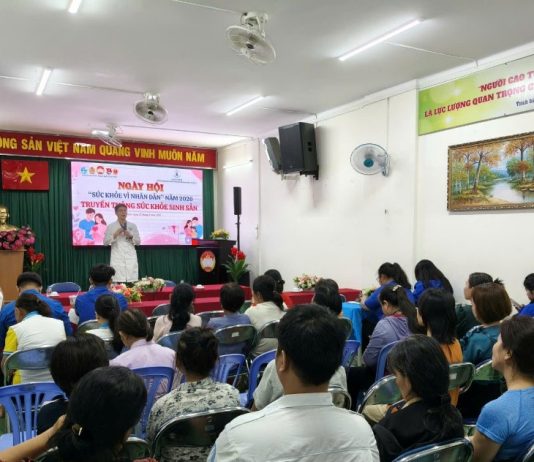 PHỐI HỢP TỔ CHỨC HOẠT ĐỘNG KHÁM VÀ TRUYỀN THÔNG, TƯ VẤN CHO CÔNG NHÂN