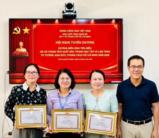 CHI CỤC DÂN SỐ THÀNH PHỐ HỒ CHÍ MINH TỔ CHỨC HỘI NGHỊ TUYÊN DƯƠNG GƯƠNG ĐIỂN HÌNH TIÊU BIỂU TRONG HỌC TẬP VÀ LÀM THEO TƯ TƯỞNG, ĐẠO ĐỨC, PHONG CÁCH HỒ CHÍ MINH NĂM 2026