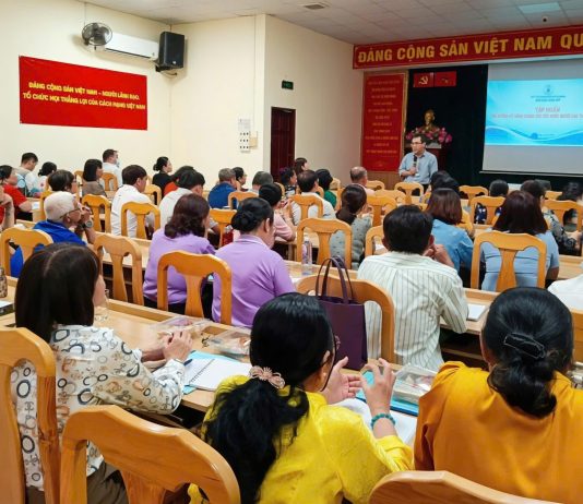 CHI CỤC DÂN SỐ TỔ CHỨC TẬP HUẤN BỒI DƯỠNG KIẾN THỨC, KỸ NĂNG VỀ CHĂM SÓC SỨC KHỎE NGƯỜI CAO TUỔI NĂM 2026